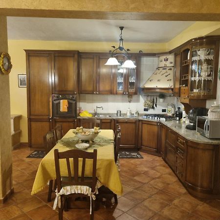 فالمونتوني B&B Il Ducale المظهر الخارجي الصورة